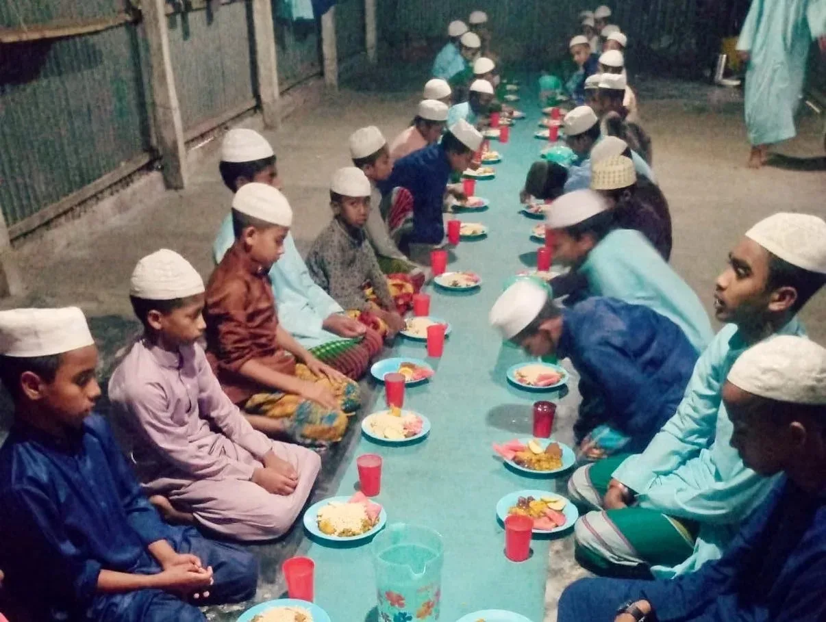 Mealtime at the madrasah